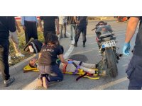 Kamyonetin çarpıp kaçtığı motosikletli yaralandı
