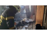 Burdur’da prizde unutulan ütü yangına neden oldu