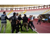 Son dakika golü sahayı karıştırdı, olaylara çevik kuvvet müdahale etti