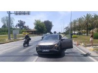 Manavgat’ta kamyonet ile çarpışan otomobilin sürücüsü yaralandı