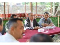 Başkan yapar, dağ bandı muhtarlarıyla bir araya geldi