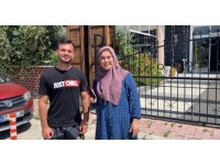 Yıllar önce kaybettiği telefonu geri gelmeyen turist, bulduğu telefona sahibine teslim etti