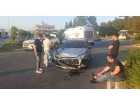 Manavgat’ta 2 otomobil çarpıştı: 3 yaralı