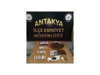 Antakya’da konteyner kentte durdurulan şahsın üzerinden uyuşturucu çıktı