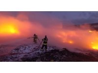 Çöp toplama merkezi alevlere teslim oldu