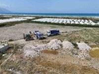 Kuş cennetinden kamyon kamyon moloz ve torbalarca poşet çöp çıktı