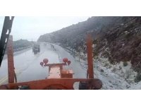 Antalya’ya dolu yağdı: Alacabel beyaza büründü