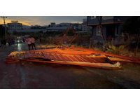 Gazipaşa’da hortum seraları vurdu, çatıları uçurdu