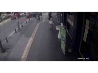 Motosiklete çarpan otomobil sürücüsü durmayıp uzaklaştı