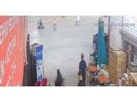 Boş pazar yerinde motosikletler çarpıştı: 2 yaralı