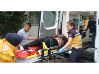 Kamyonet ile çarpışan motosikletin sürücüsü yaralandı