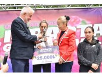 Gül Festivali, gül maratonu halk koşusu ve gül bisiklet yarışı ile renklendi