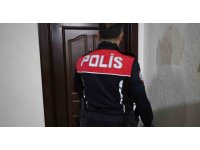 Mersin’de 54 adrese operasyon: 89 aranan şahıs yakalandı