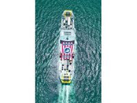 ’Şampiyon Kahramanmaraş İstiklalspor’ yazılı dev pankart denizde dalgalandı