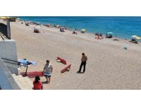 Evsiz adam Konyaaltı Sahili’nde ölü bulundu