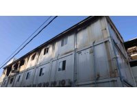 Şantiyede çıkan yangın büyümeden itfaiye ekipleri söndürüldü