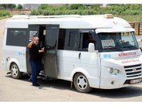 Adana’da tahliyeler başladı: Cezaevinden çıkanlar yakınlarıyla hasret giderdi