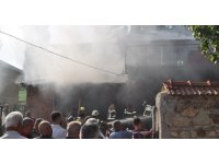 Samanlıkta çıkan yangın paniğe neden oldu