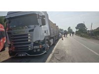 Otomobil kamyona çarptı, sürücü hayatını kaybetti