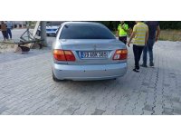 Otomobille çarpışan motosikletteki 2 çocuk yaralandı