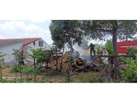 Burdur’da 1 ton saman balyası yandı