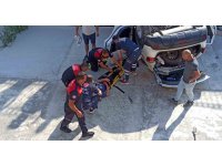 Kontrolden çıkan otomobil dere yatağına uçtu anne ve oğlu yaralandı