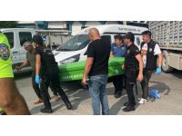 Yolun karşısına geçerken tırın çarptığı kadın hayatını kaybetti