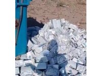 Kahramanmaraş’ta onlarca maske çöpe atıldı