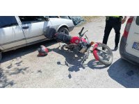 Manavgat’ta motosiklet hafif ticari araca çarptı: 1 yaralı