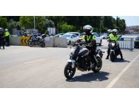 Antalya’da motosikletli polis timlerine güvenli sürüş eğitimi