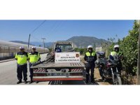 Jandarma denetimlerinde 98 motosiklet trafikten men edildi