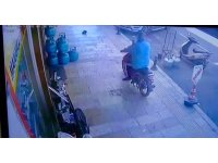 Tüpçü dükkanından mutfak tüpü çaldı