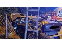 Dörtyol’da elektrik direğine çarpan otomobilin sürücüsü yaralandı