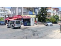 Manavgat’ta ticari araç ile otomobil çarpıştı: 1 yaralı