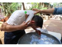 Buzlu suyla serinleme mevsimi geldi:  Fırın ustalarının zorlu mesaisi