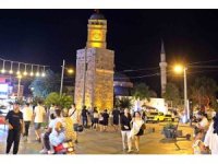 Nüfusu gündüz 82, gece 10 bin