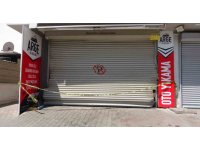 Mersin’de 3 genç, oto yıkama dükkanında ölü bulundu