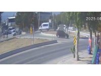 Araçla çarpışmamak için refüje çıktı