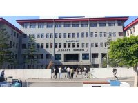 Baklava kutusunda 110 bin euro rüşvet iddiasıyla mahkemeye sevk edilen başkan yardımcısı tutuklandı