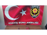 Yol verme kavgasında kamyon şoförüne satırla saldıran 2 şahıs tutuklandı