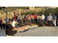 Lunapark çıkışı aracın çarpması sonucu hayatını kaybeden baba-oğul toprağa verildi