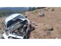 Şarampole uçan hafif ticari aracın sürücüsü yaralandı