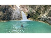 Zorlu parkurların ardındaki saklı cennet Sarısu Şelalesi