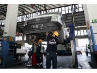 Mersin’de belediye araçları kendi atölyelerinde onarılıyor