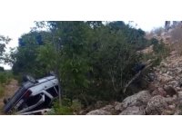 Otomobil şarampole yuvarlandı: 3 yaralı