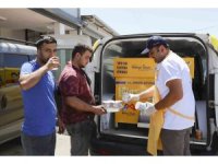 Mersin’de emekçilere 120 bin bardak limonata dağıtıldı