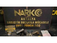 Antalya’da narkotik operasyonlarında 1 haftada çok sayıda uyuşturucu madde ele geçirildi