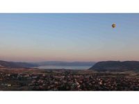 Salda Gölü sıcak hava balonları ve triatlonla turizmin yeni yıldızı olmayı hedefliyor