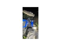 Devrilen traktörün altında kalan sürücü öldü