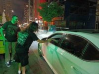 İngiliz müzisyen Ozzy Osbourne anısına Adana’da lokma dağıtıldı